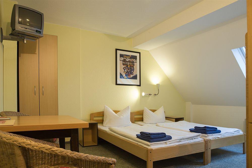 Acama Hotel & Hostel Schoeneberg Berlin Exterior foto