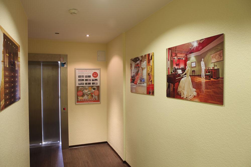 Acama Hotel & Hostel Schoeneberg Berlin Exterior foto